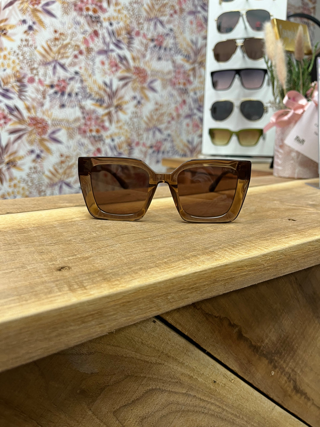 Coco Womens Square Sunglasses