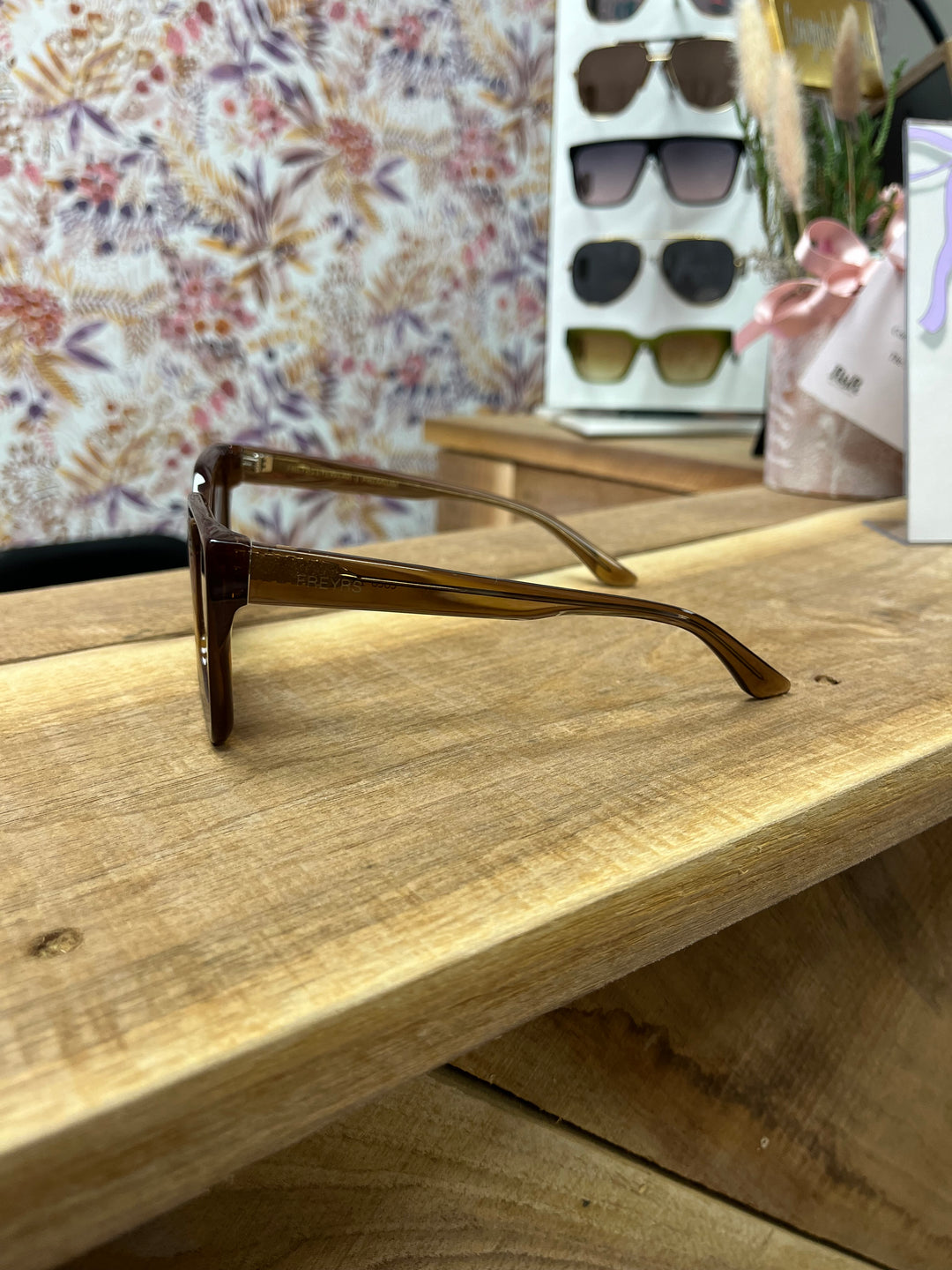 Coco Womens Square Sunglasses