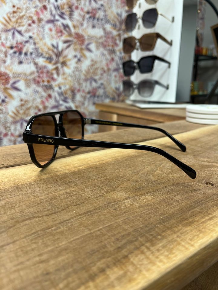 Billie Unisex Aviator Sunglasses