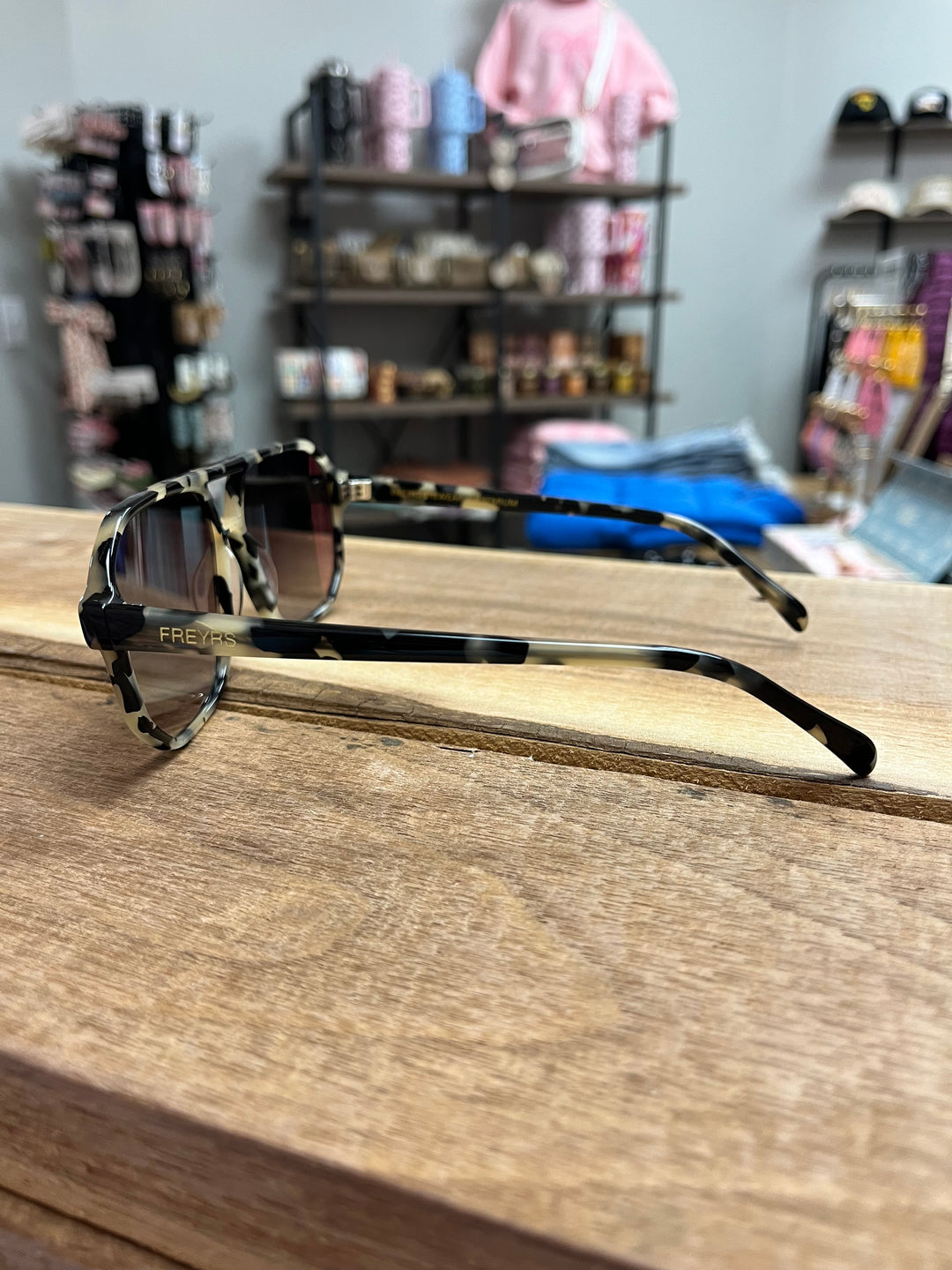 Billie Unisex Aviator Sunglasses
