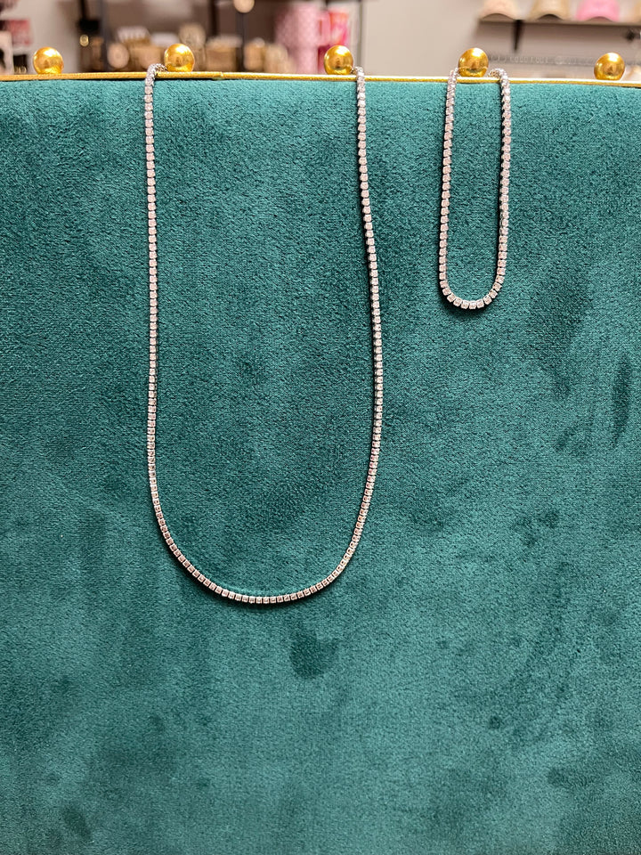 The Meg Chain