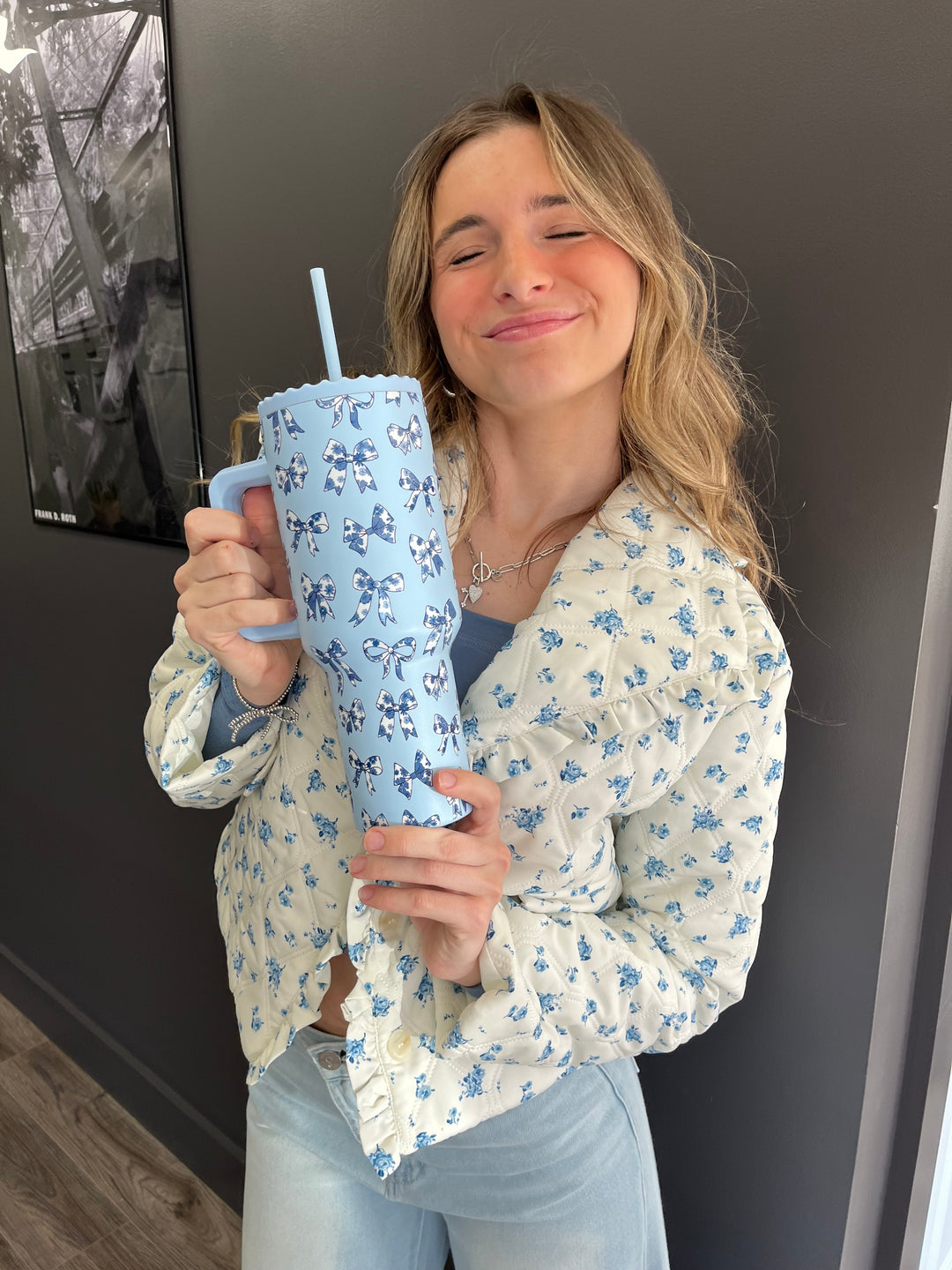 Chinoiserie Coquette Bows Tumbler