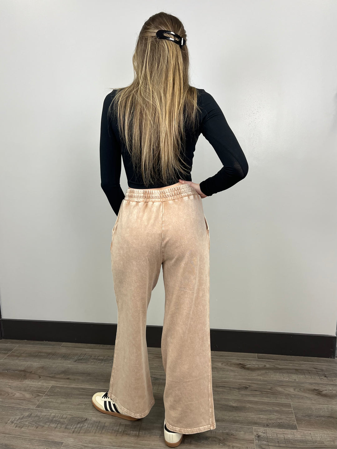 Wide Leg Washed Sweatpants