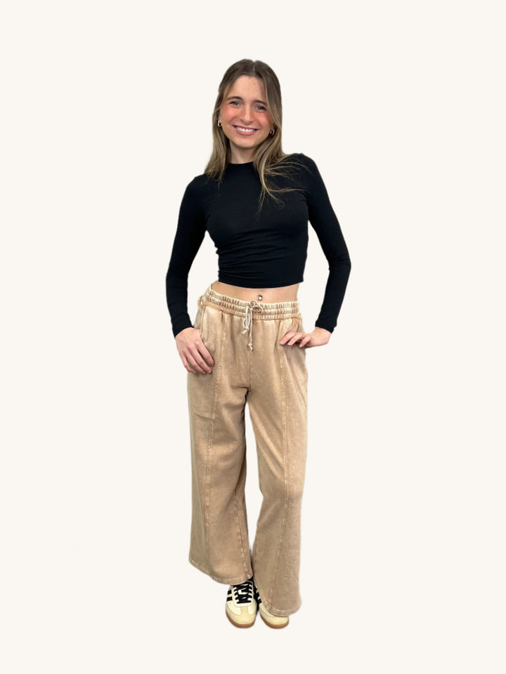 Long sleeved cropped top
