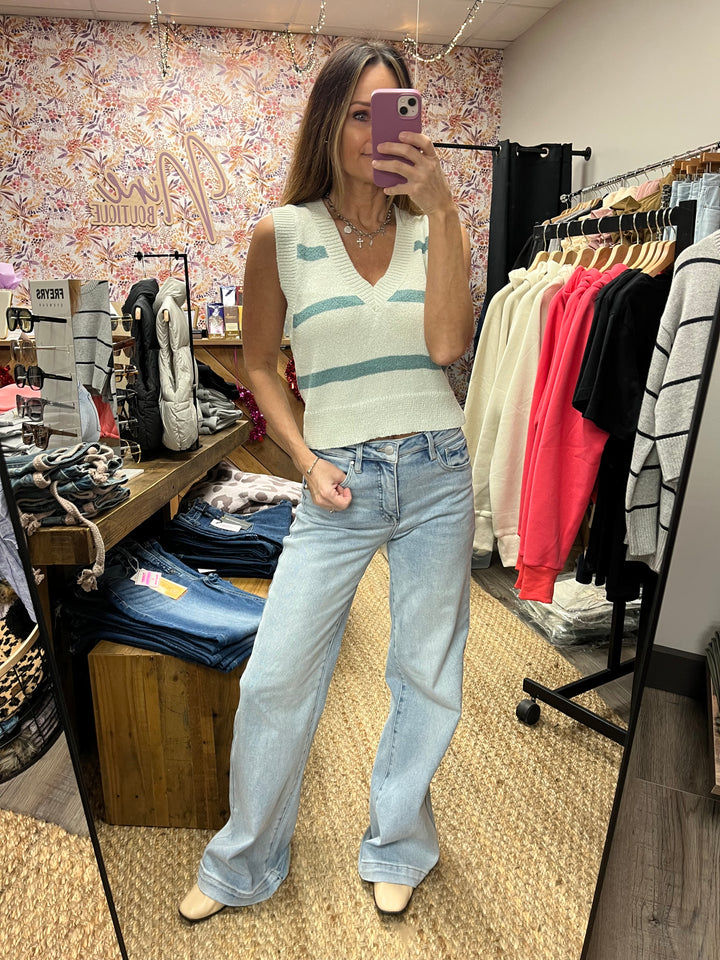 Small - Pistachio Dreams Sweater Vest