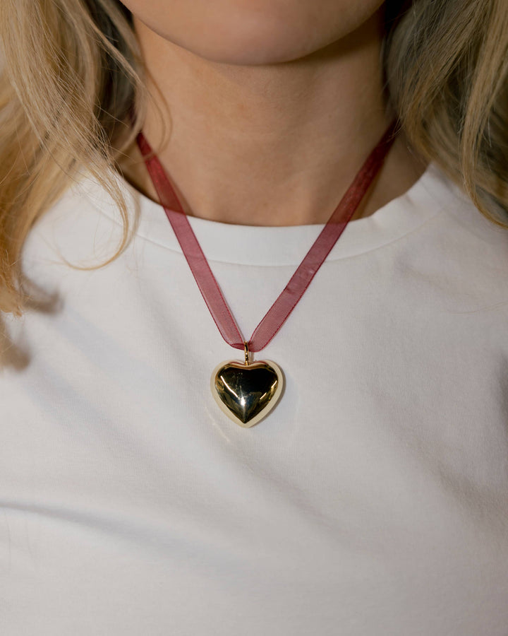 Ribbon Necklace