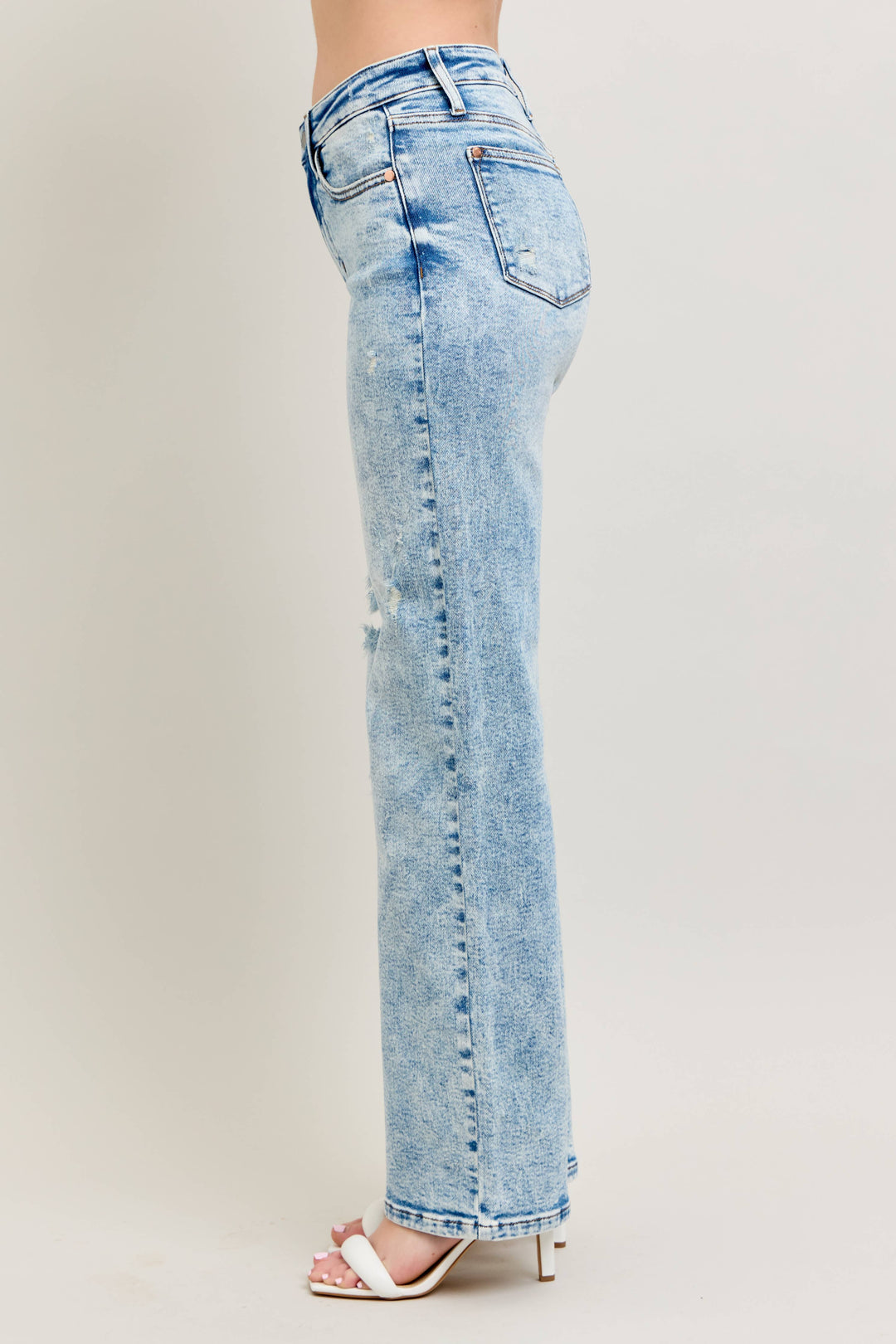 Judy Blue Mineral Wash '90s Straight Distressed Jeans