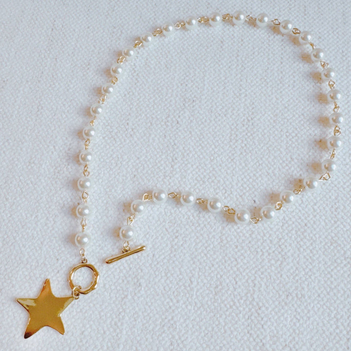 Molten Gold Star Pearl Necklace