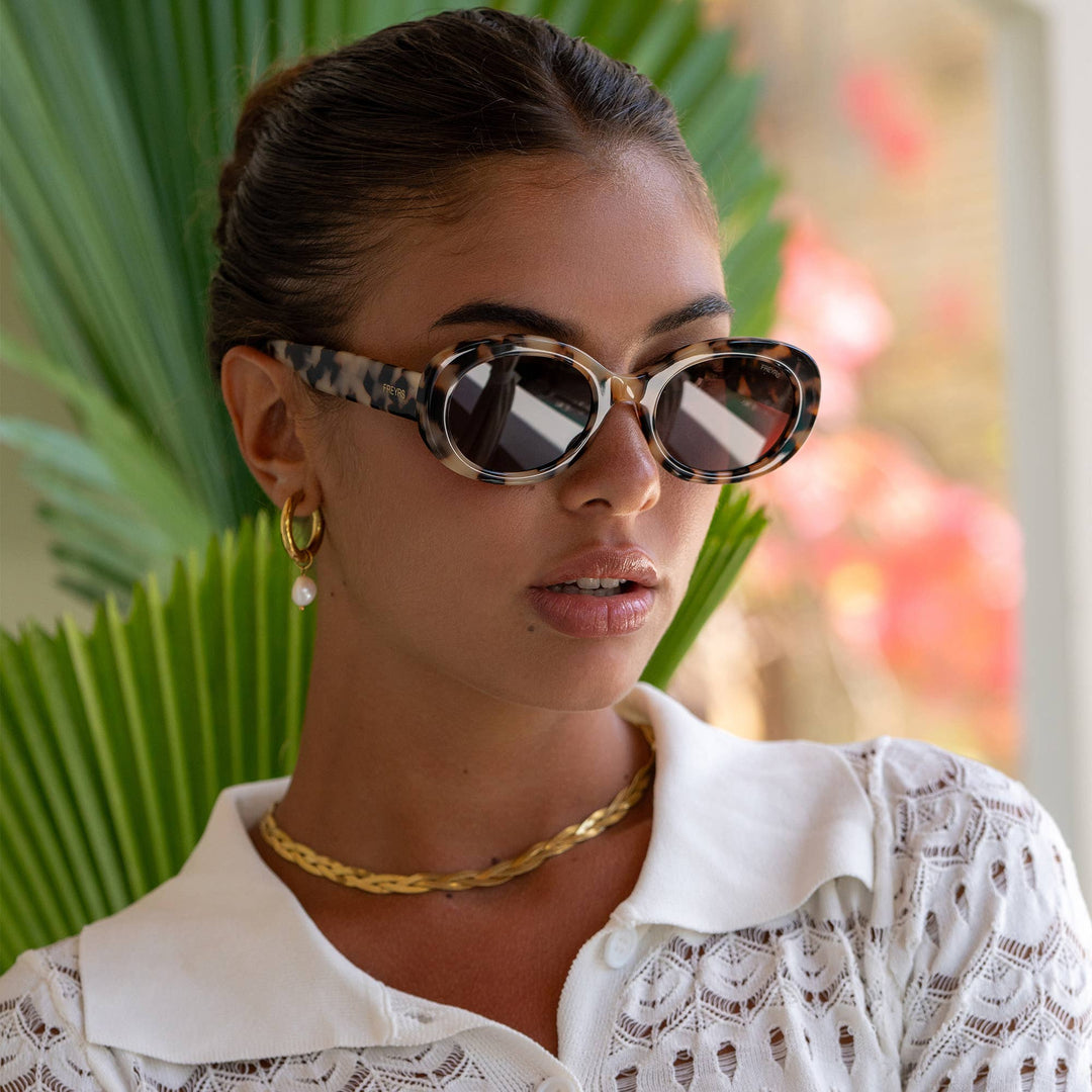 Aria Oval Sunglasses