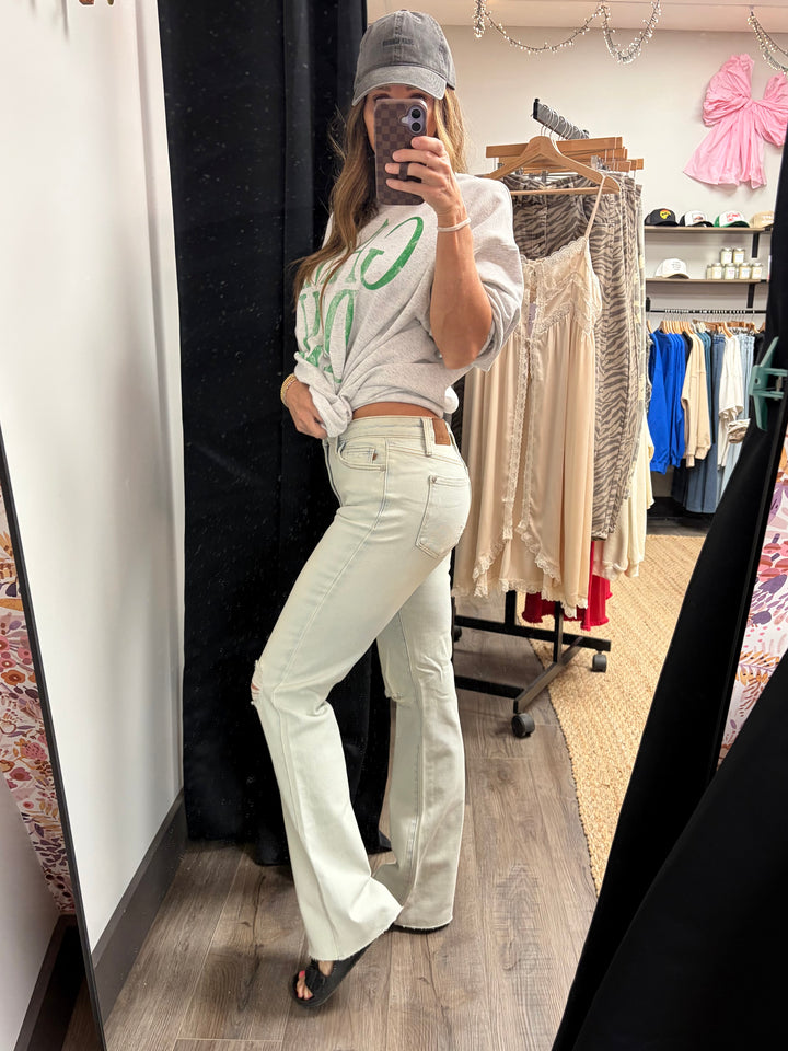 Judy Blue Mid Rise Distressed Jeans
