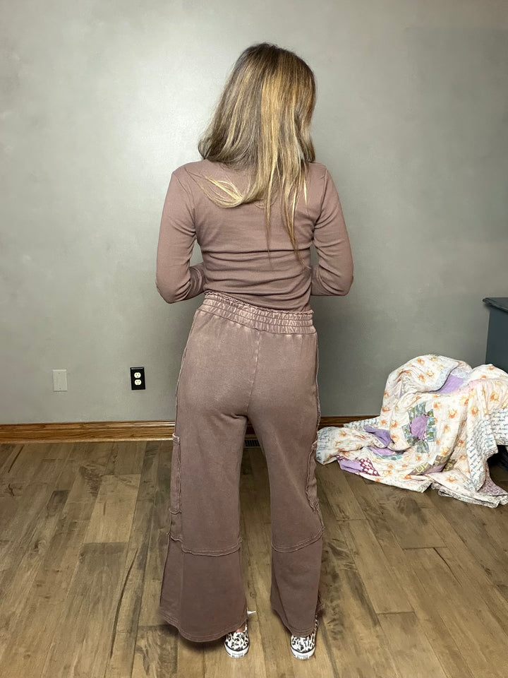 Mineral Wash Cargo Lounge Pants