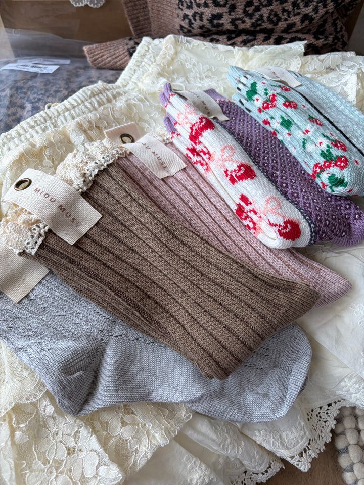 Girly ruffle crew socks