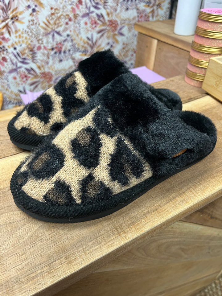 Leopard Knit C.C Slippers