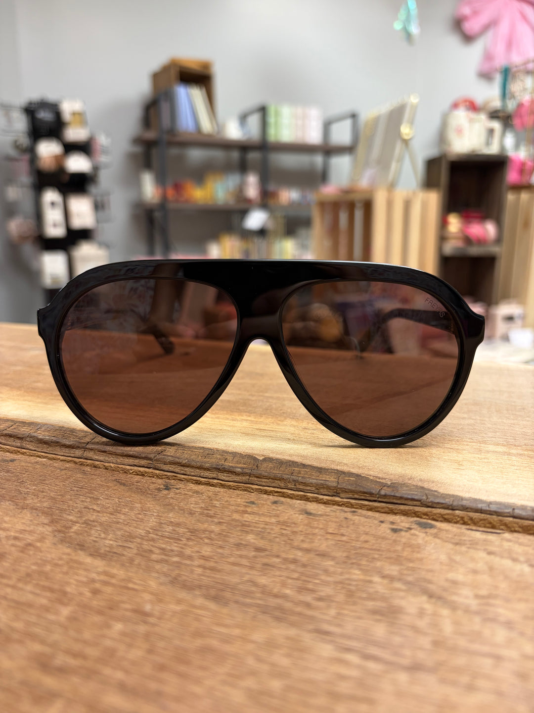 Maxwell Unisex Aviator Sunglasses