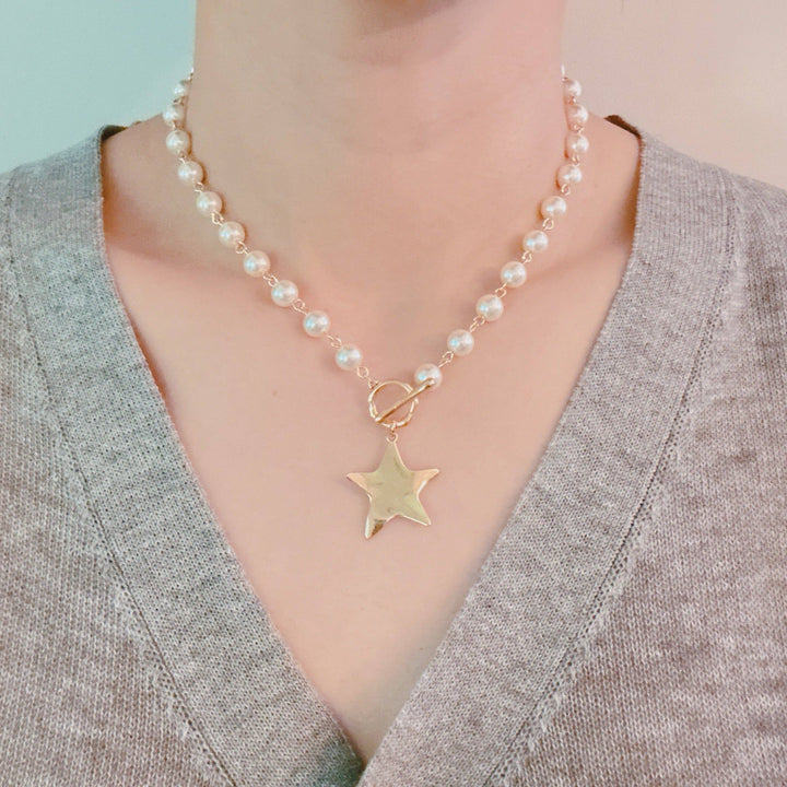 Molten Gold Star Pearl Necklace